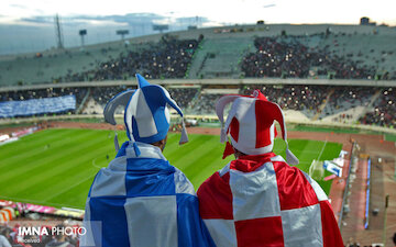 بورس ۱۲ سال کش و قوس واگذاری سرخابی‌ها را به سرانجام می‌رساند؟